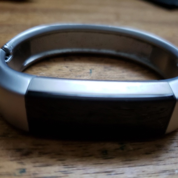 Fitbit - Picture 1 of 4